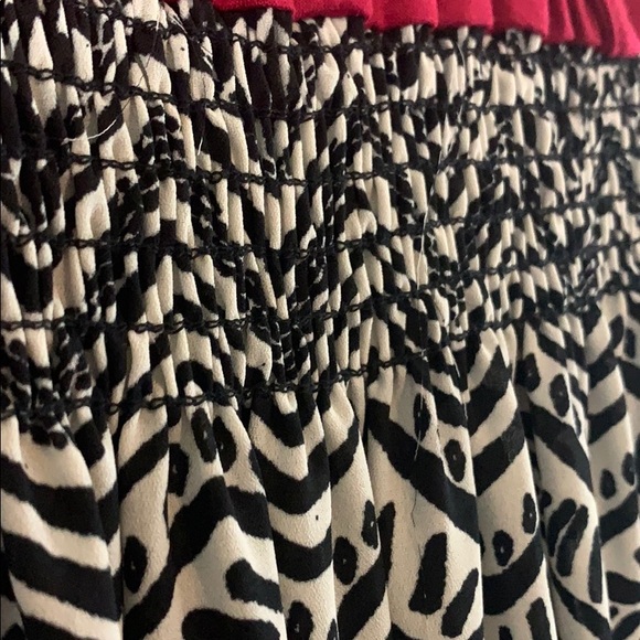 Espresso women’s small Patterned dress new with tags NWT red black&white chevron - Picture 8 of 13